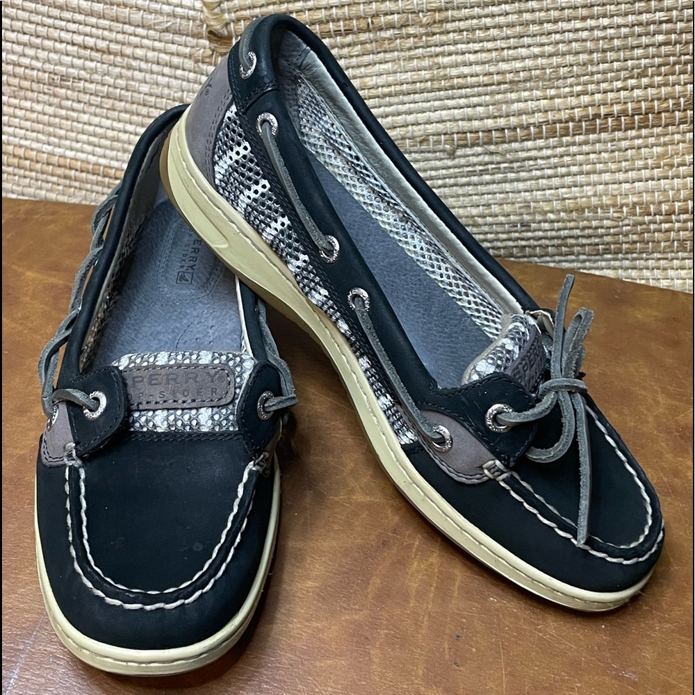 SPERRY WOMEN’S ANGELFISH BRETON STRIPE MESH SLIP-ON BOAT SHOE